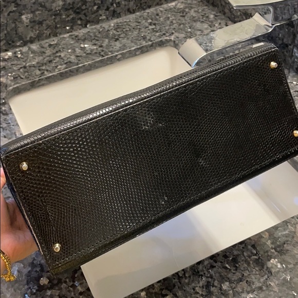 ❌SOLD❌Vintage CELINE lizard Kelly hand bag black gold - Picture 9 of 14